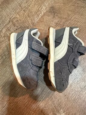 Kids PUMA Gray Suede Sneakers with White Stripe